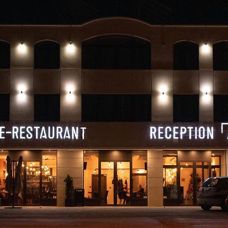 Hotel Aloha Ni Dış mekan fotoğraf