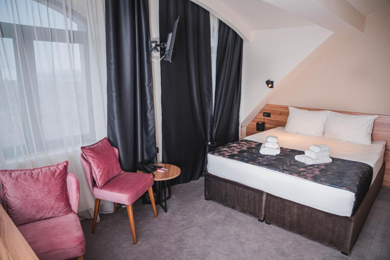 Hotel Aloha Ni Dış mekan fotoğraf