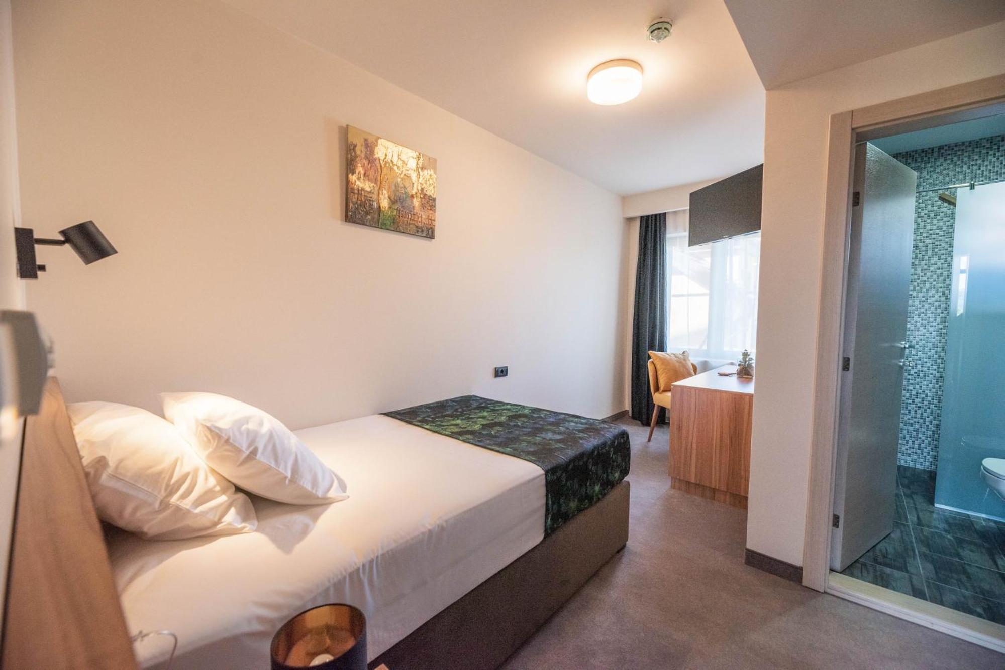 Hotel Aloha Ni Dış mekan fotoğraf