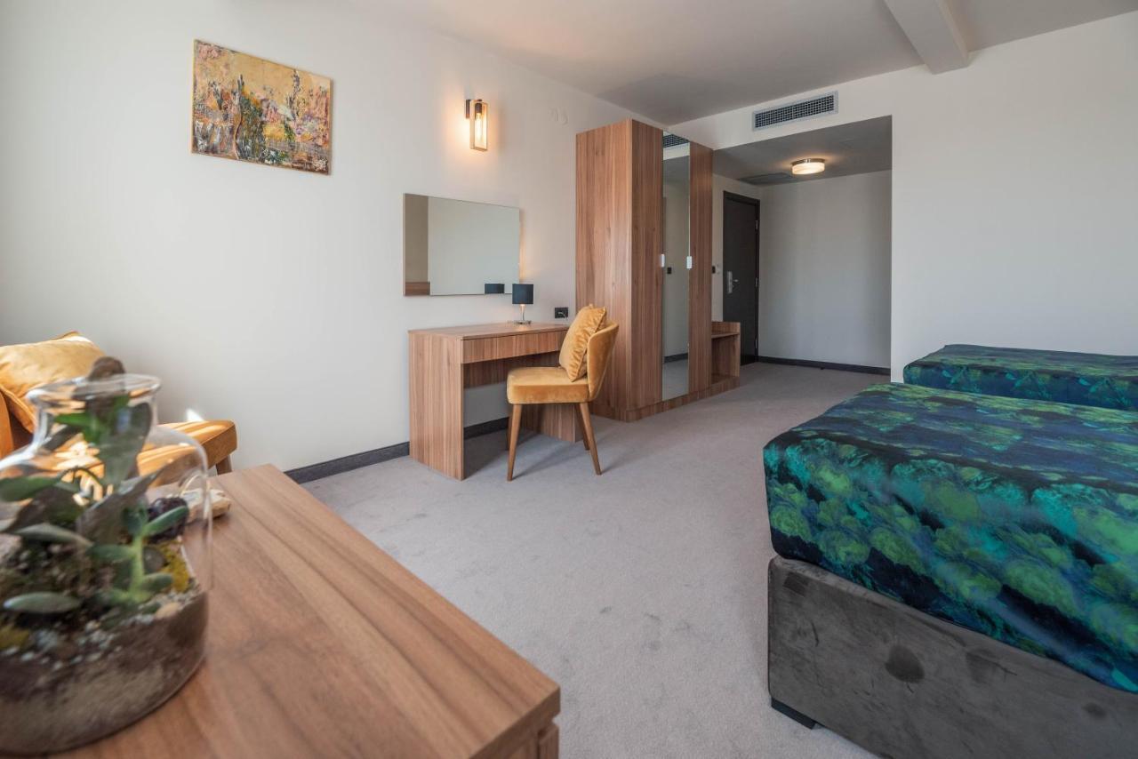 Hotel Aloha Ni Dış mekan fotoğraf
