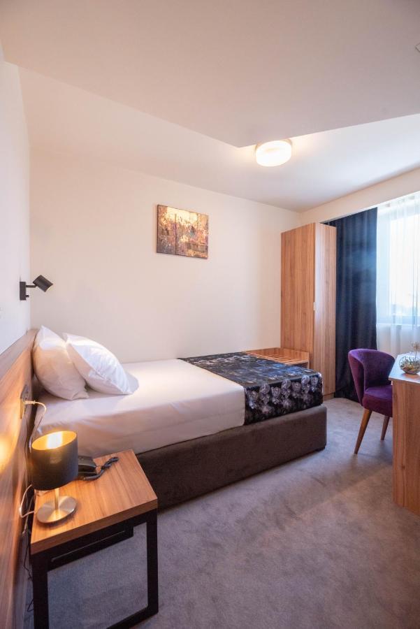 Hotel Aloha Ni Dış mekan fotoğraf